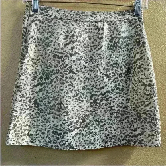 FREE PEOPLE- "Fake Out" Faux Leather Animal
Print Wrap Skirt Size 0 EUC! - Picture 8 of 10
